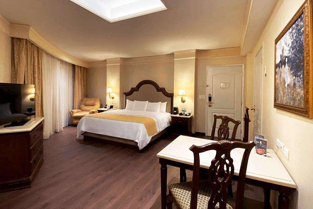 فندق آسفي رويال لاكشري فالي San Pedro Garza Garcia الغرفة الصورة A typical room at the hotel