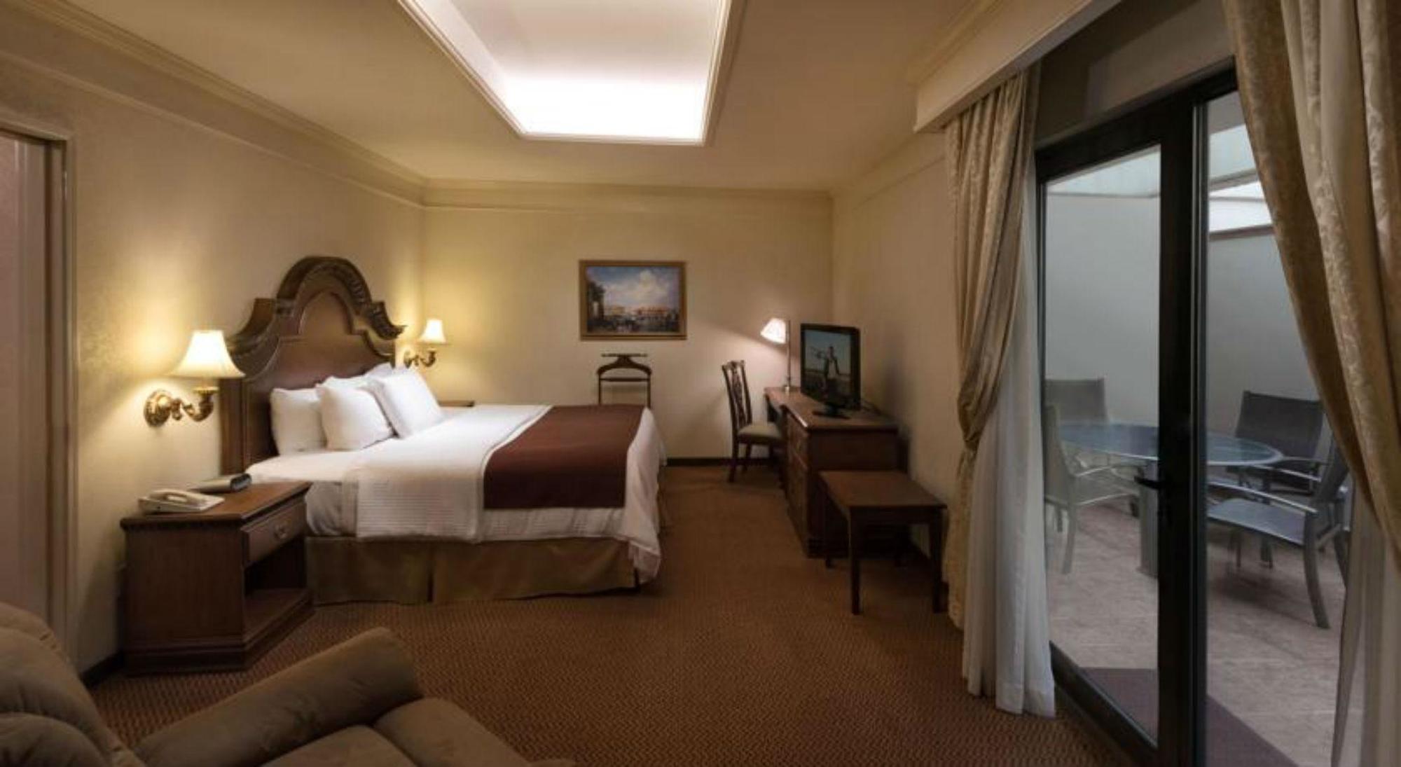 فندق آسفي رويال لاكشري فالي San Pedro Garza Garcia المظهر الخارجي الصورة A room at the hotel